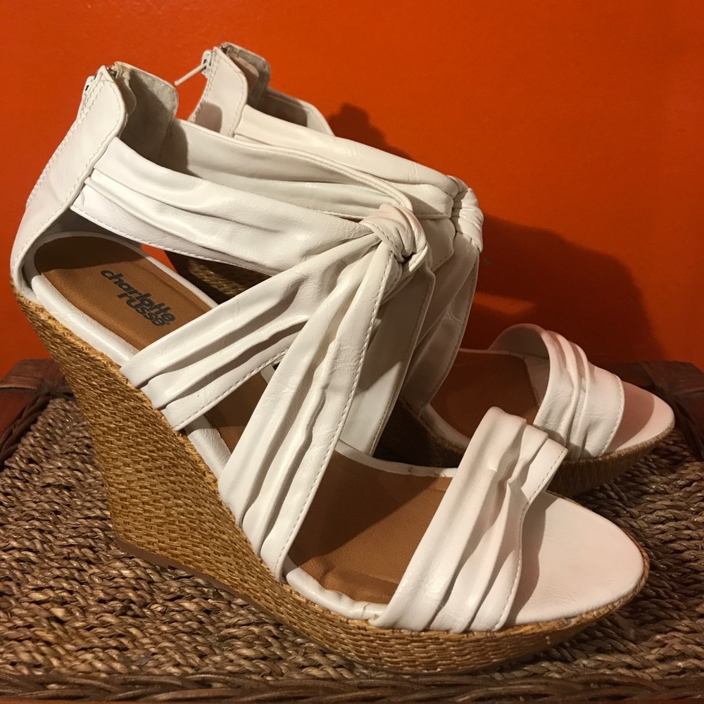 White Wedge