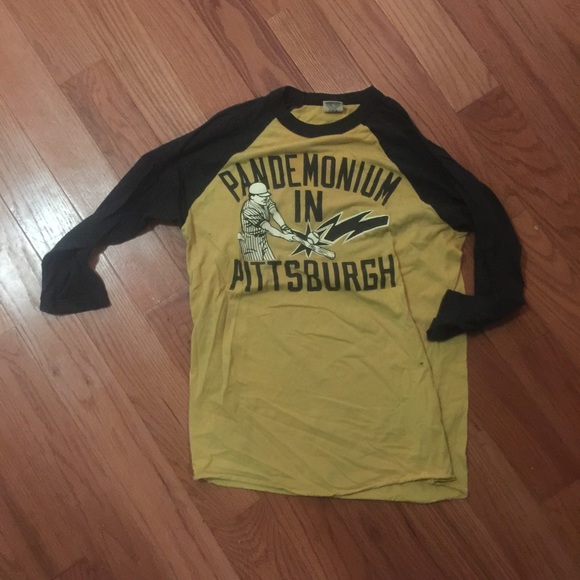 Pittsburgh raglan
