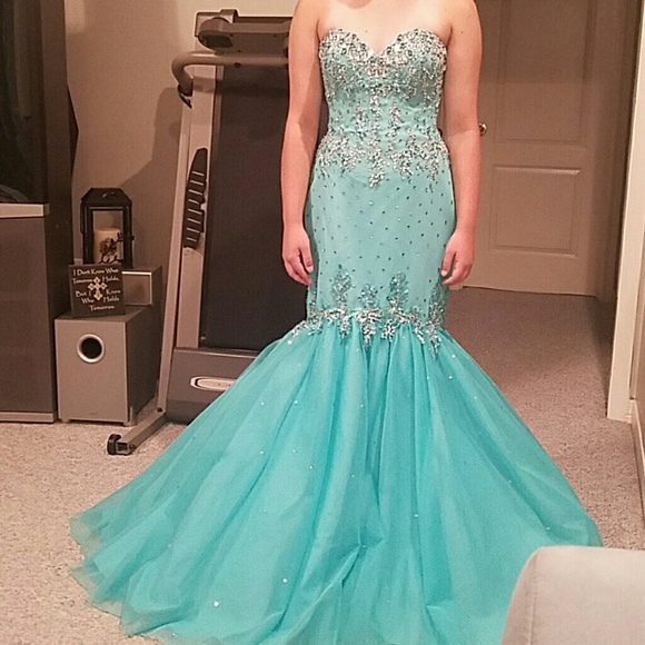 Prom dress