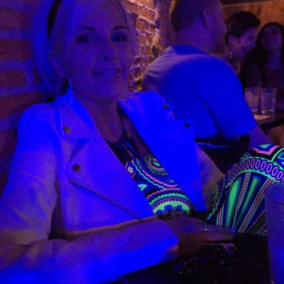 Meet your Posher, Nadine! - Picture 4 of 8