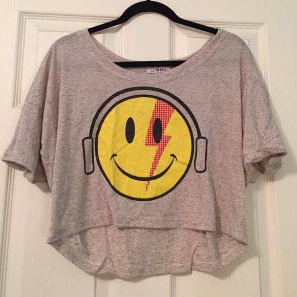 Fun smiley tee 😁