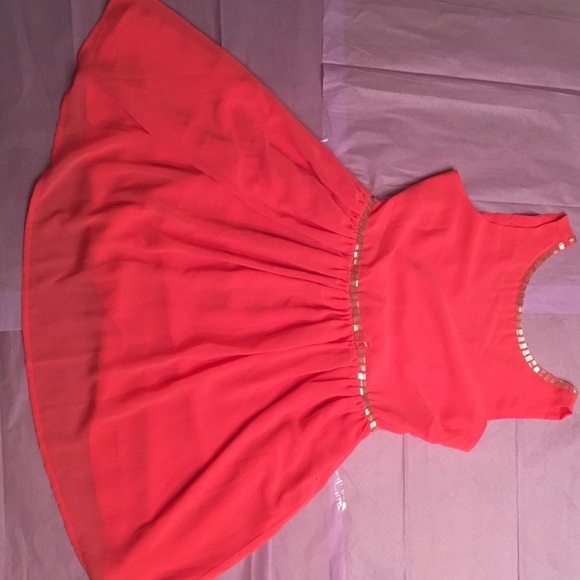 Short Sleeved Peach Dress - Picture 2 of 3