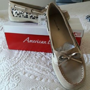 American eagle moccasins