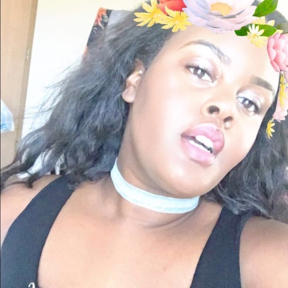 Sapphire blue irredescent choker - Picture 2 of 2