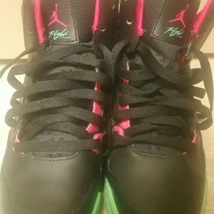 Girls Jordan shoes SZ 5 black pink green used