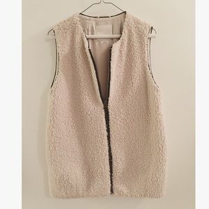 Aritzia Wilfred Faux shearling vest