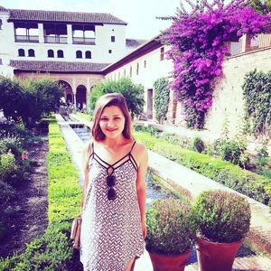 Meet your Posher, Helen