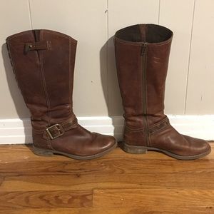 Women's Timberland boots size 9.