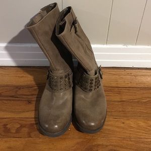 EUC Jessica Simpson boots size 8.5