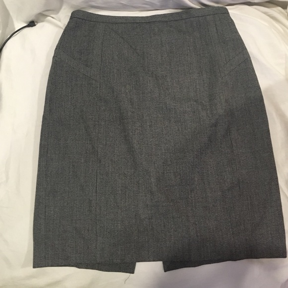 Express pencil skirt 6 - Picture 1 of 4