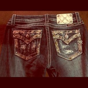 Miss Me straight size 26L