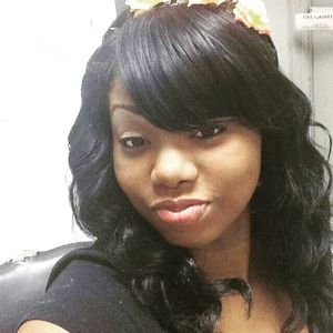 Meet your Posher, Amaris