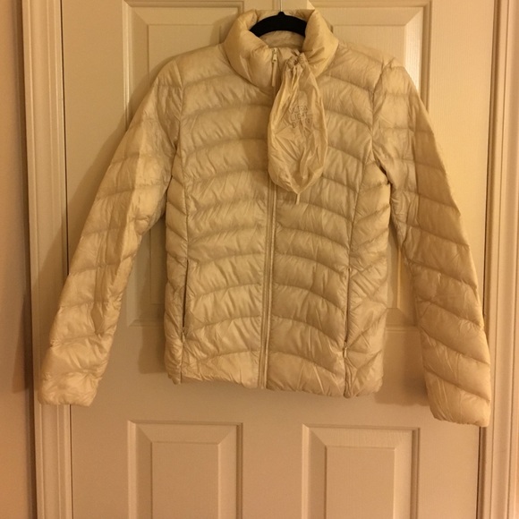 UNIQLO ultra light down jacket