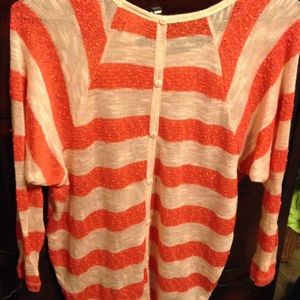 Long sleeve women's shirt