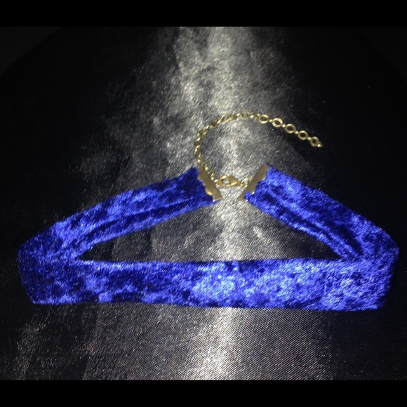 Royal Blue Velvet Choker - Picture 1 of 2