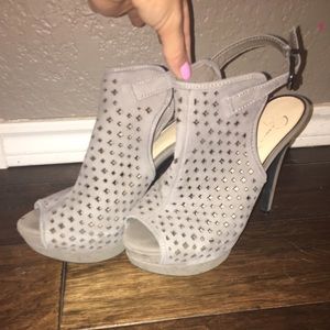 Grey heels - Jessica Simpson