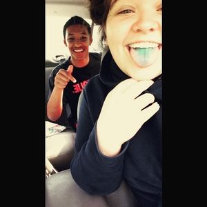 Meet your Posher, Kenae