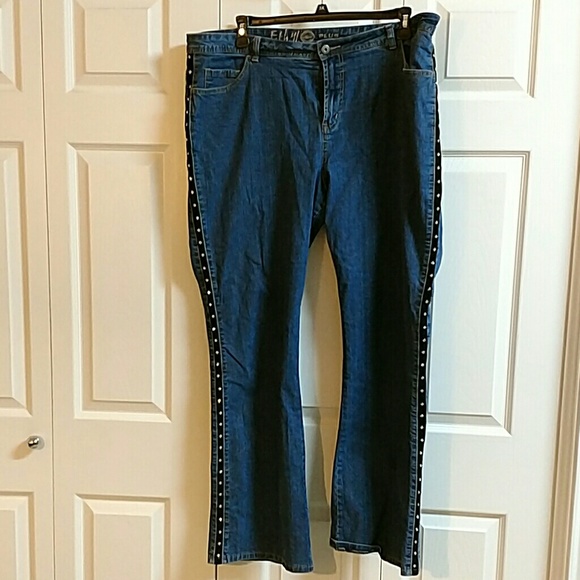 You will fall in ? with these Jeans