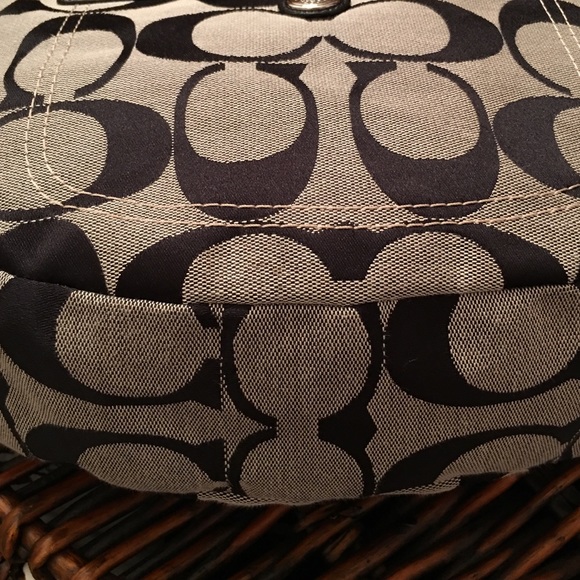 Coach Hobo Bag - Picture 3 of 4