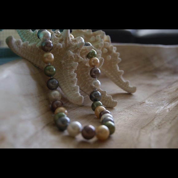 🌟LAST ONE🌟Stunning shell pearl necklace