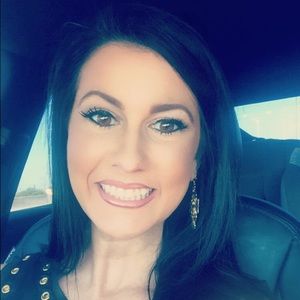 Meet your Posher, Tiffany