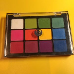 Viseart eyeshadow palette - editorial