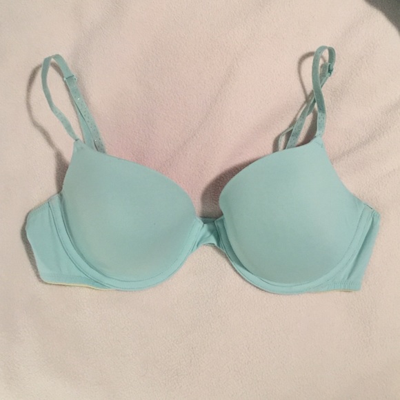 SOLD VS Pink Wear Everywhere Bra