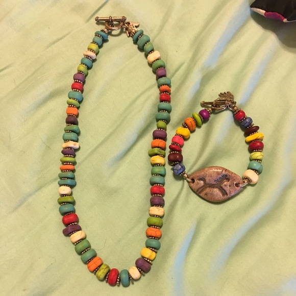 Multi-Colored Stone Necklace and Bracelet set - Picture 1 of 1