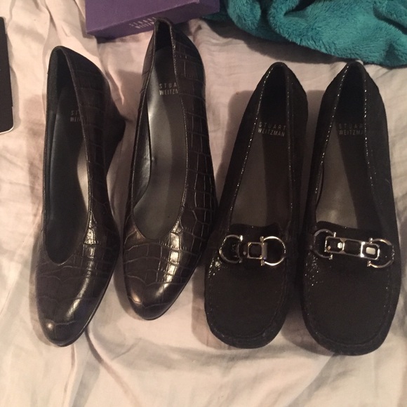Stuart Weitzman - Picture 1 of 4