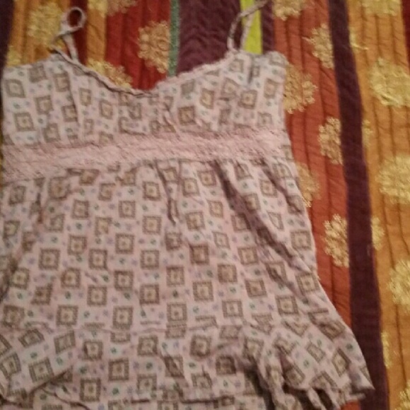 Donating 3/30!    Rose Tank