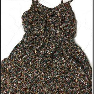 H&M Beautiful loose top.