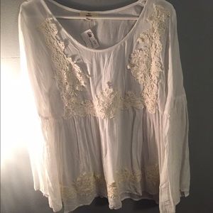 Lace detail tunic