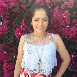 Meet your Posher, Perla