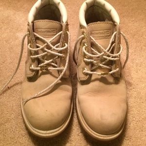 Cream Timberland hiking boot