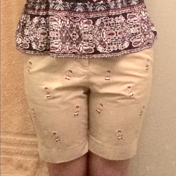 Teddy-bear print khaki shorts - Picture 1 of 1