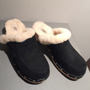 Ugg clogs