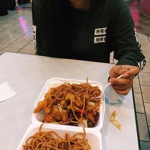 Meet your Posher, Celine