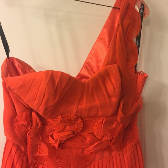 Orange one shoulder BeBe dress sz small - Picture 2 of 6