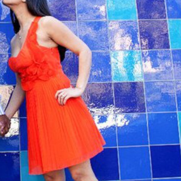 Orange one shoulder BeBe dress sz small - Picture 6 of 6