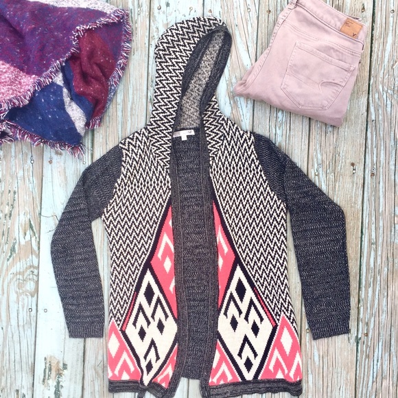 Say What? Sweaters - Pattern knit cardigan