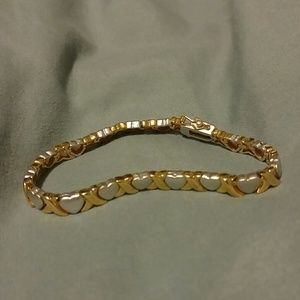XO bracelet