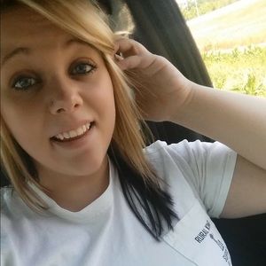 Meet your Posher, Kaitlyn