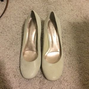 BCBG heels NEVER WORN