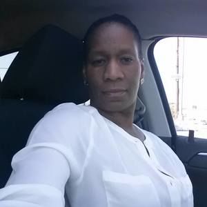 Meet your Posher, Denae