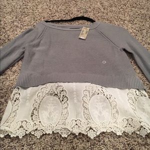 NEW WITH TAGS gray American Eagle sweater