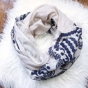 Lightweight Printed Scarf
