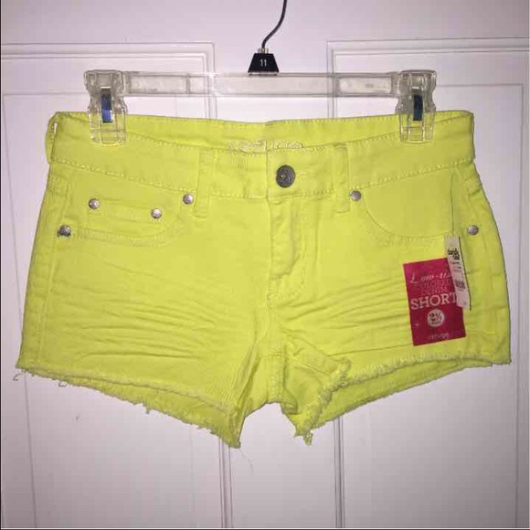 NWT neon yellow shorts. Sz 2.