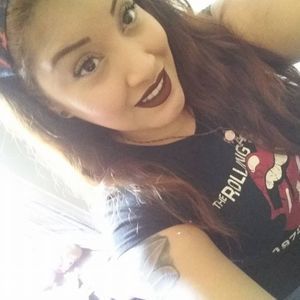 Meet your Posher, Roxana