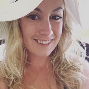 Meet your Posher, Carly