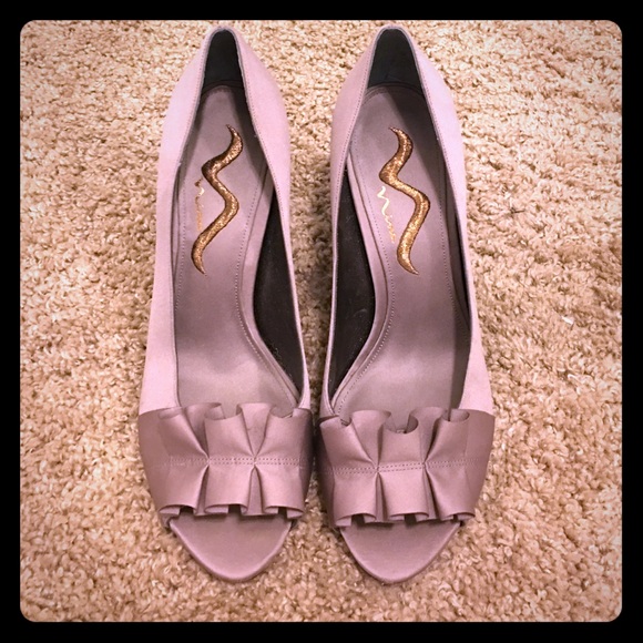 🍂Fall Bundle Sale🍂 Worn Once Nina Heels